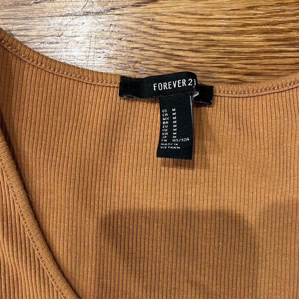 SOLD: F21 Ribbed Mini NWOT M - Picture 2 of 2